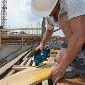 מסור אנכי נטען BOSCH דגם GST 18 V-LI